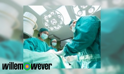 Waarom hebben dokters groene kleding aan als ze opereren?