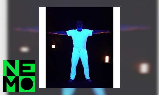 Plaatje Kun je bruin worden van uv-licht uit blacklights?