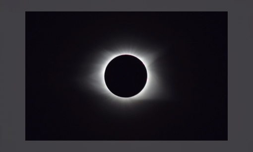 Plaatje Vandaag in het nieuws: Zonsverduistering