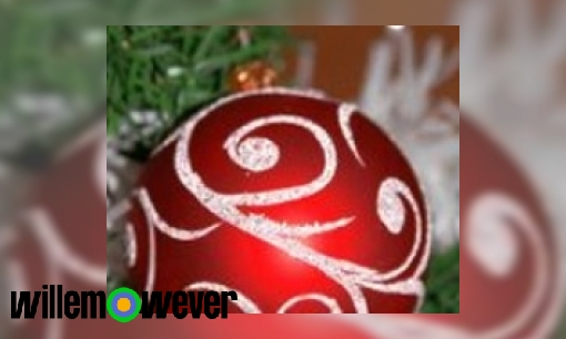 Plaatje Hoe wordt een kerstbal gemaakt met de beschilderingen erop ? Allemaal handwerk ?
