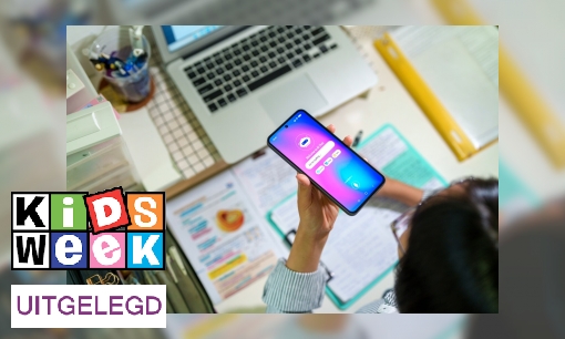 Plaatje Kidsweek Lezersvraag: Zijn er in de toekomst geen scholen meer door AI?