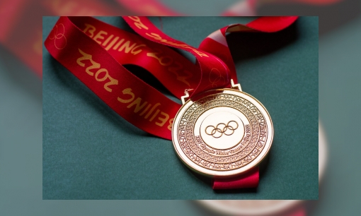 Shorttracksters winnen goud